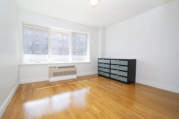 Rented by Compass | media 3