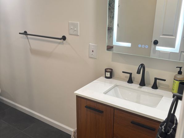 (undisclosed Address)