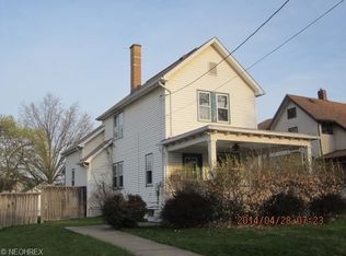 32 Washington Ave, Niles, OH 44446
