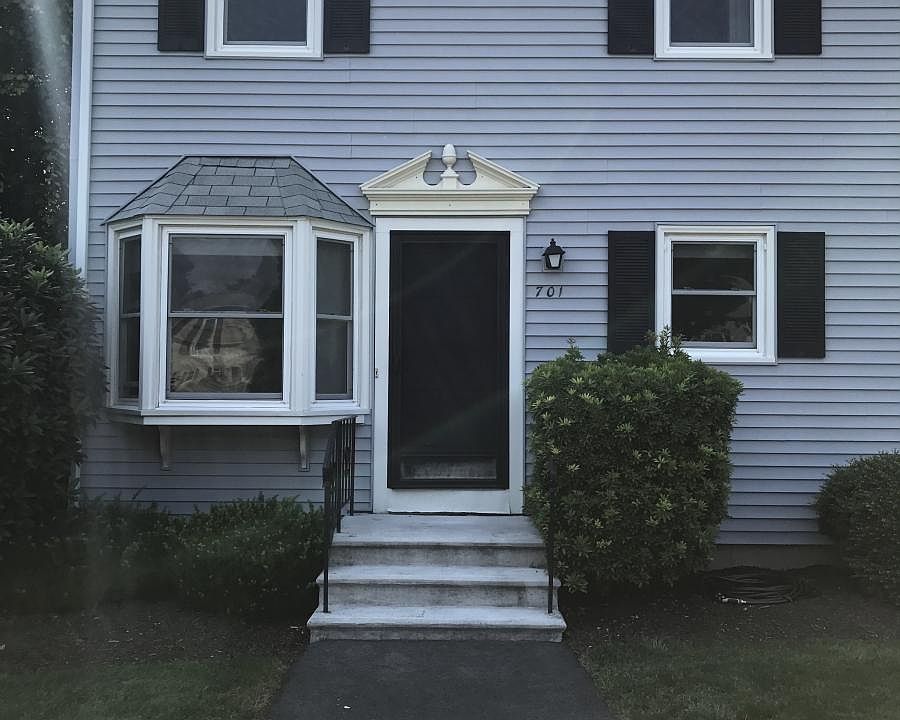 1st image of 701 Woodhaven Ct