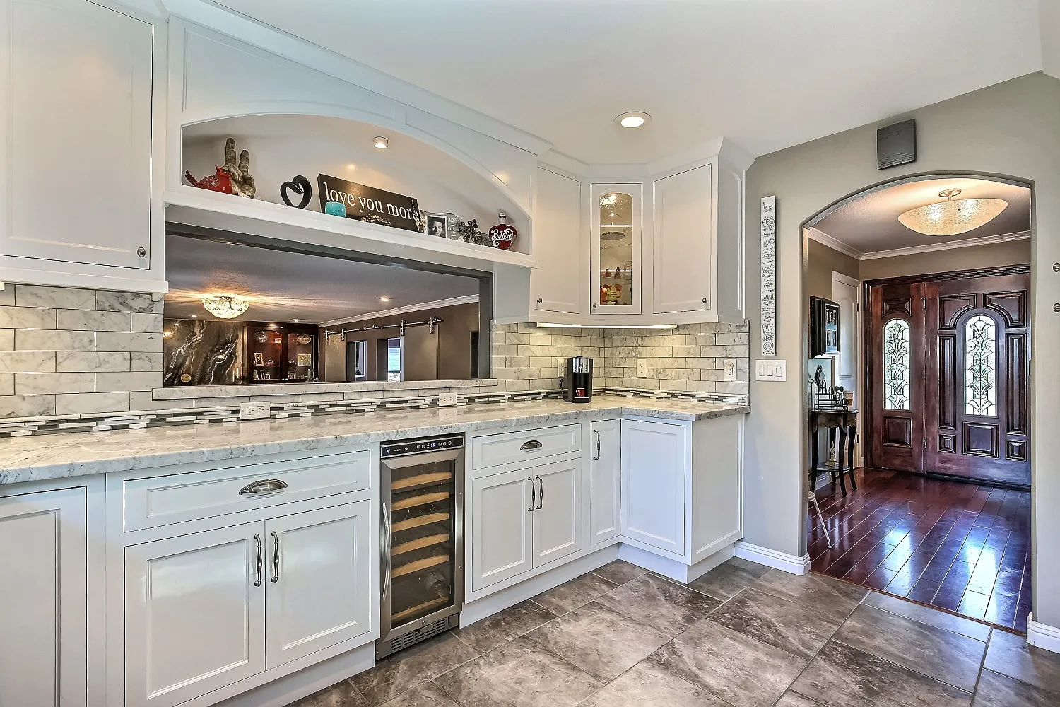 1543 Carmel Dr photo 1