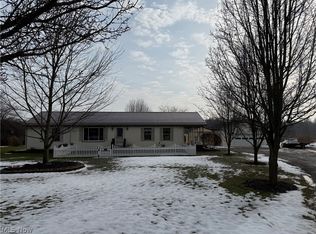 10200 Stamm Rd, Mantua, OH 44255