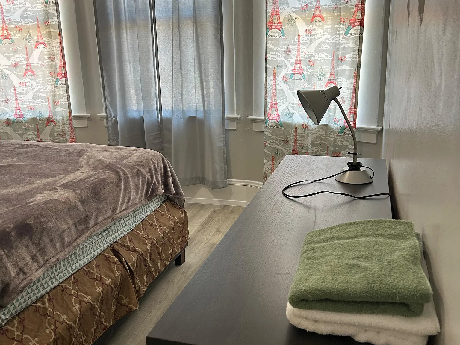 4 bed, 1.0 bath, 1500 sqft, $1,343 — Photo 1