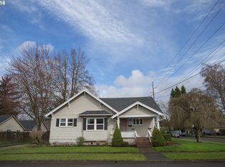 1113 E 7th St, Newberg, OR 97132