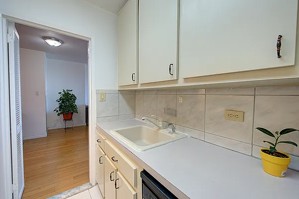 Sold by Benjamin Realty Since 1980 | media 61