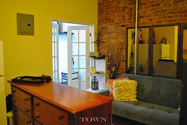 Rented by Town Residential | media 18