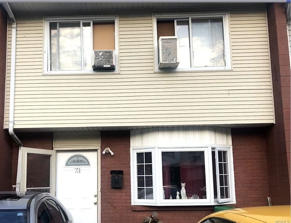 1st image of 73 Roosevelt Dr