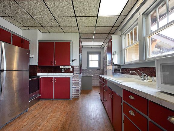 4th image of 613 Park Avenue
