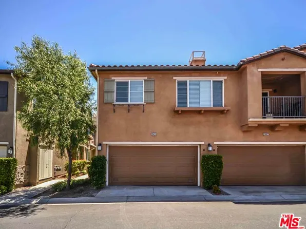 19420 Laroda Ln, Santa Clarita, CA 91350