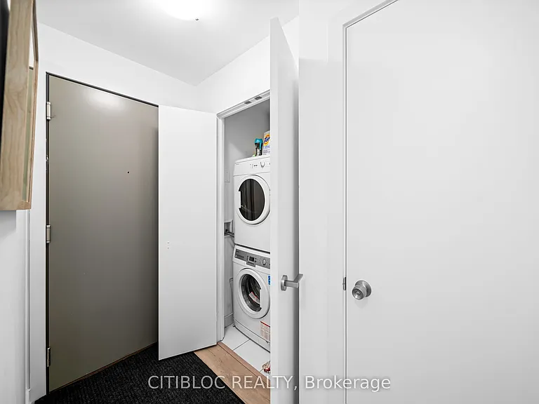 30 Nelson St #2807 — Photo 15