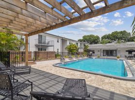 Great Location - SOUTH TAMPA - SOHO / Hyde Park Area