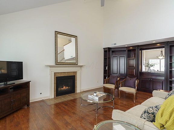 5th image of 1073 Eberton Ave