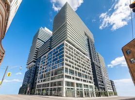 135 Lower Sherbourne St W