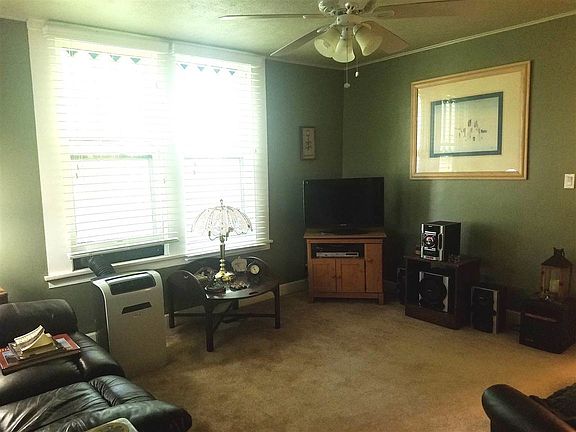3rd image of 700 N Shilling Ave