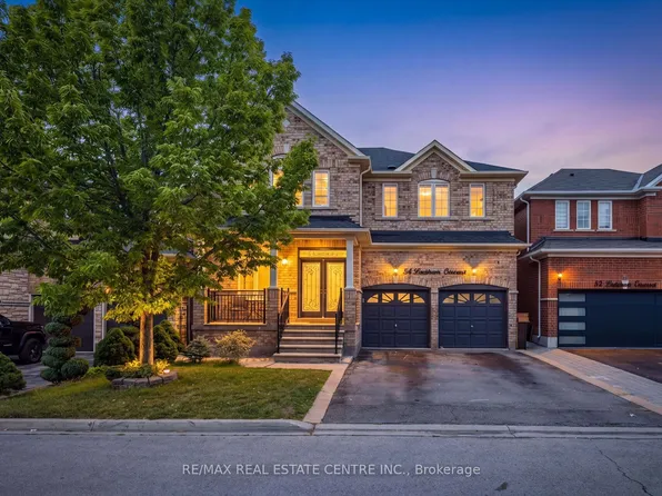 54 Lockburn Cres, Brampton, ON L7A 3W8