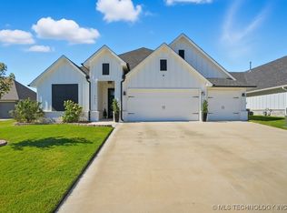 9218 N 141st East Ave, Owasso, OK 74055