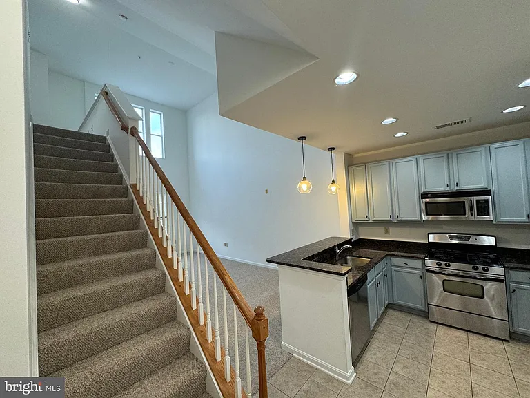 2665 Prosperity Ave #450 — Photo 5