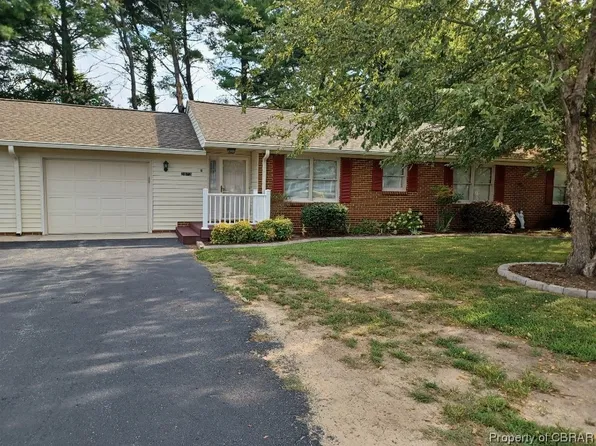 2873 Cypress Crest Ln, Hayes, VA 23072