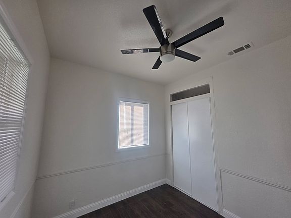 5th image of 935 Missouri St