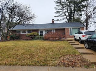 7120 Jayhawk St, Annandale, VA 22003
