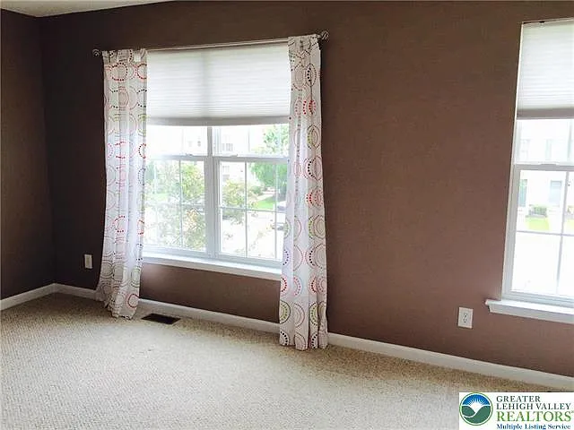 8484 Cromwell Ct — Photo 8