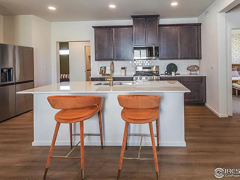 505 N Aria Way — Photo 3