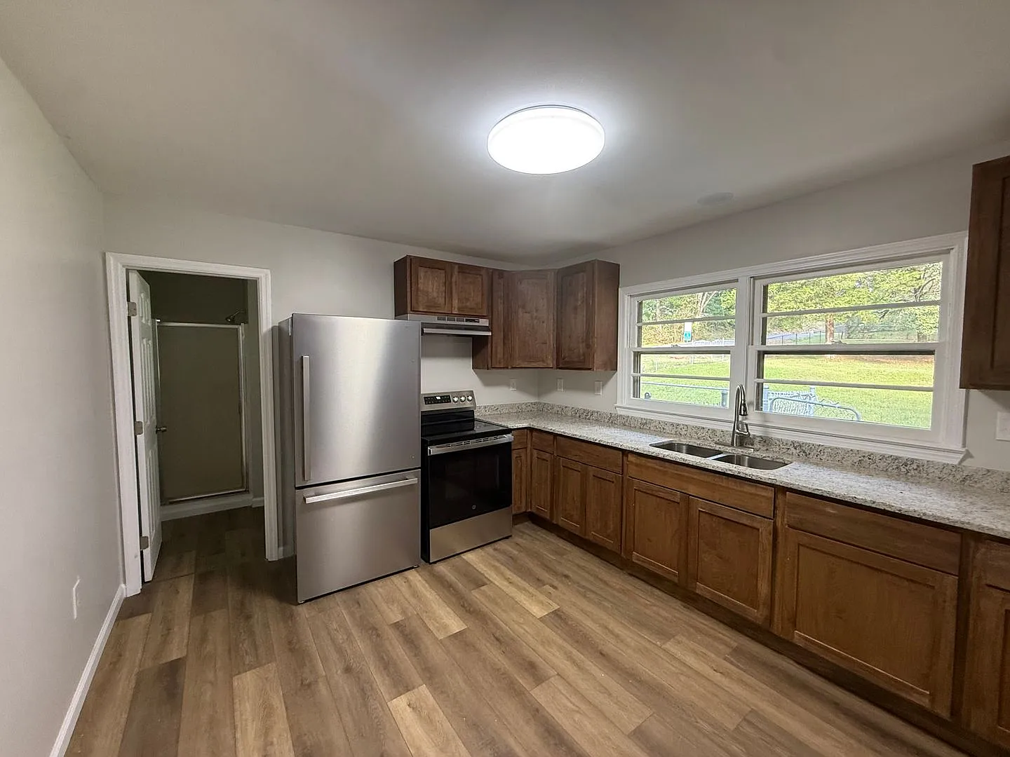3 Bedroom, 2 Bathroom- House in Coosa! — Photo 4