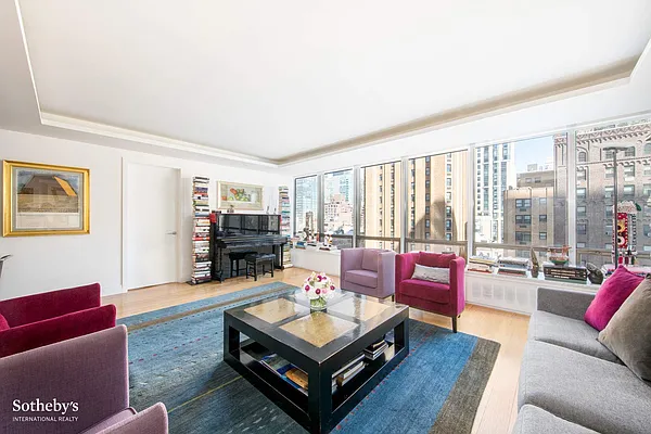 Sold by Sotheby's International Realty | media 3