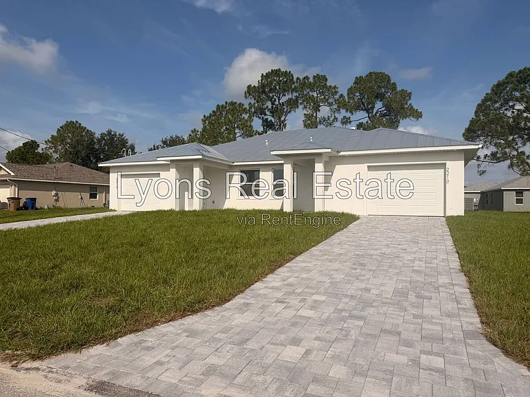 2210 Armour Rd — Photo 24