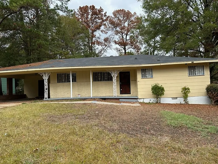 1022 Garden Park Dr — Photo 1