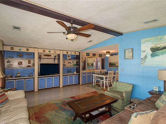 4th image of 1363 Barefoot Cir