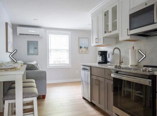 43 Franklin St #3, Newport, RI 02840