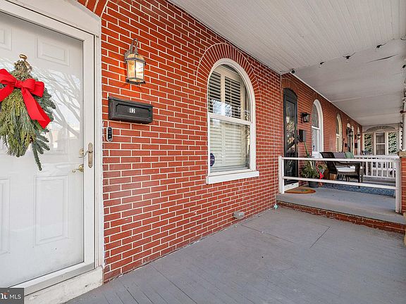 2nd image of 1822 Gilpin Ave