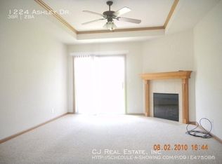 1224 NW Ashley Dr, Grain Valley, MO 64029