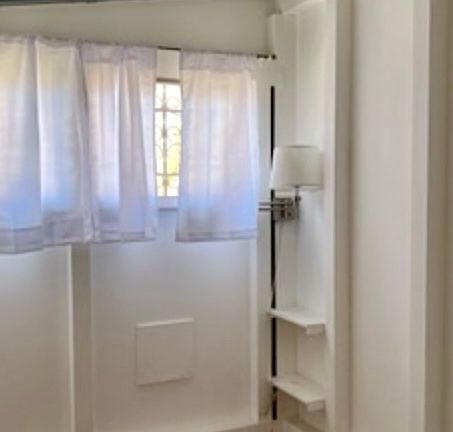 2nd image of 6089 Cashio St