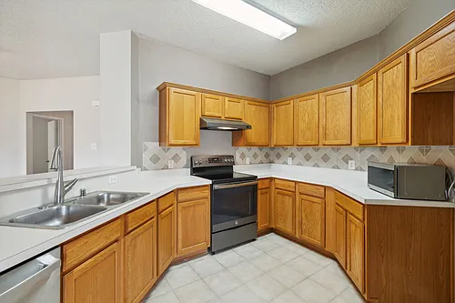 9916 Nixon Dr Photo 1