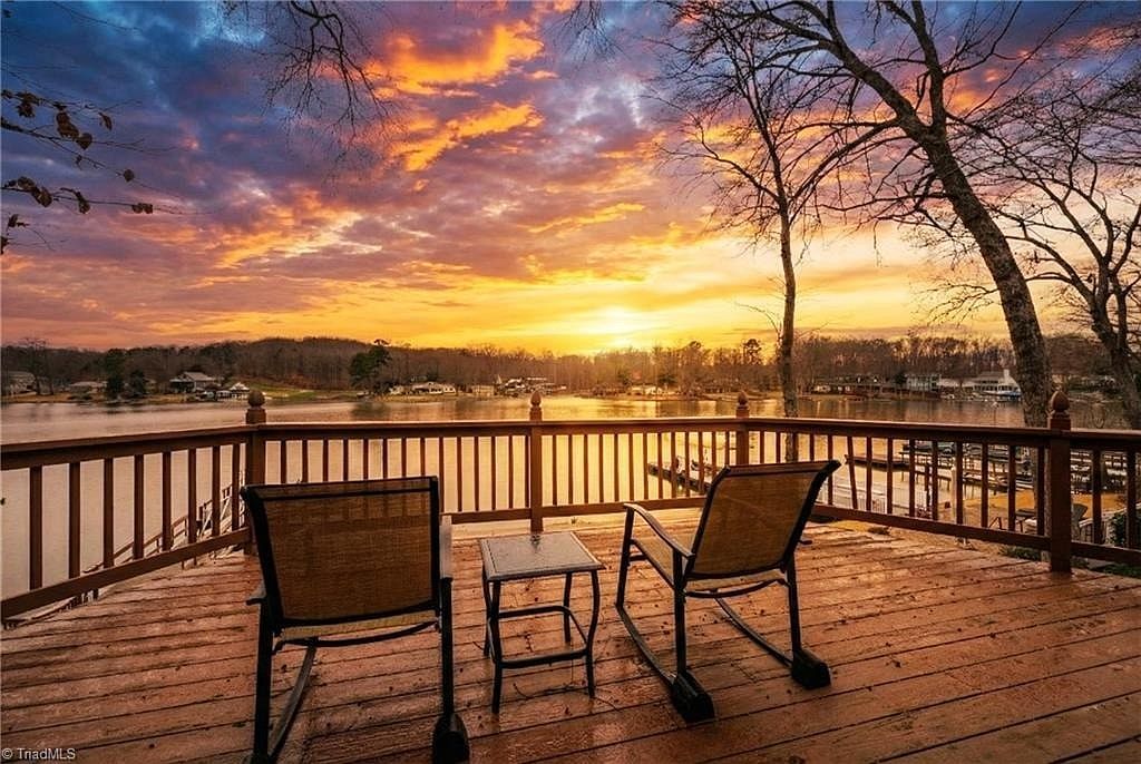 1250 Lake Dr #9 - Property Image