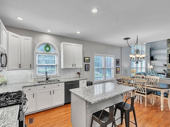 5th image of 4 Bentley Way