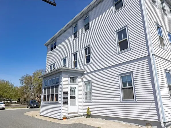 143 Main Rd #2, Tiverton, RI 02878