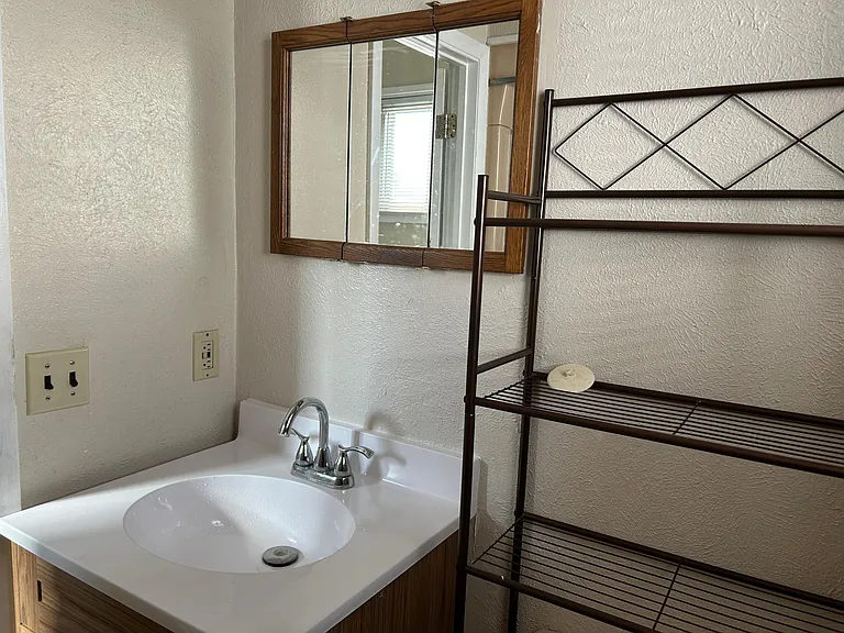424 N Eddy St — Photo 10