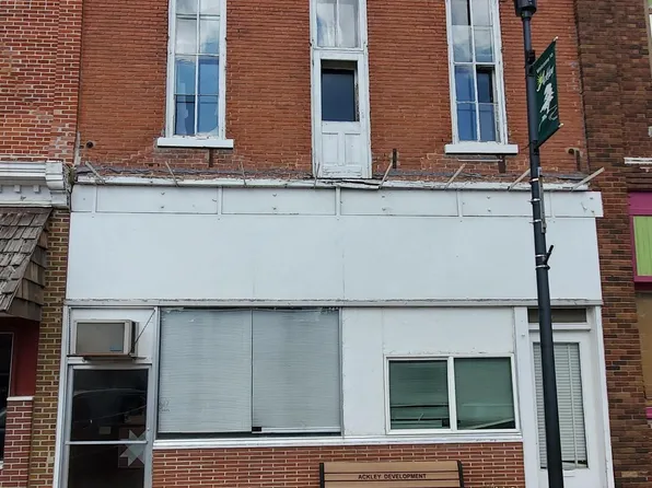 627 Main St, Ackley, IA 50601