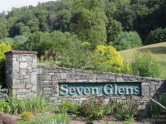 3rd image of 80 Chimney Rock Dr #144