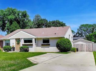 703 Webster Ave, Wheaton, IL 60187