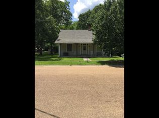 107 S Royal St, Deridder, LA 70634