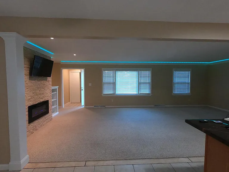 5830 Perry Ln — Photo 8