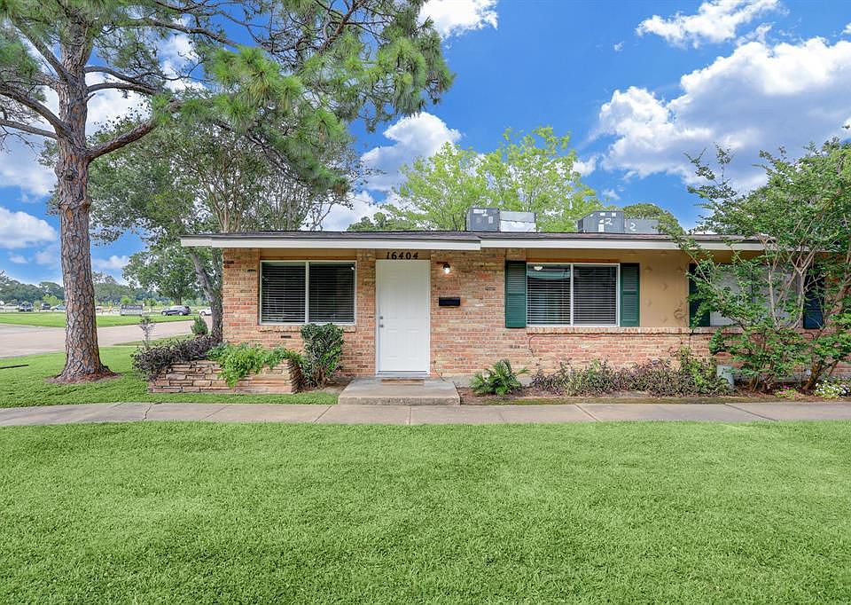 1st image of 16404 Diana Ln