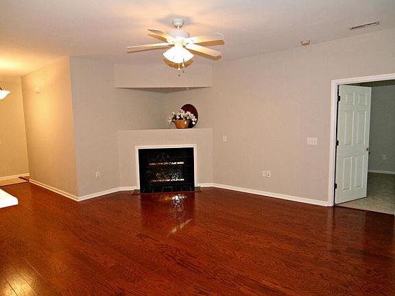 2nd image of 2219 Locksley Woods Dr APT B