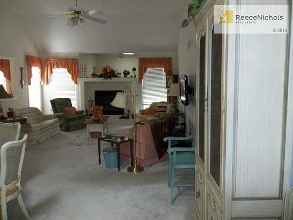 4th image of 7024 W 157th Ter