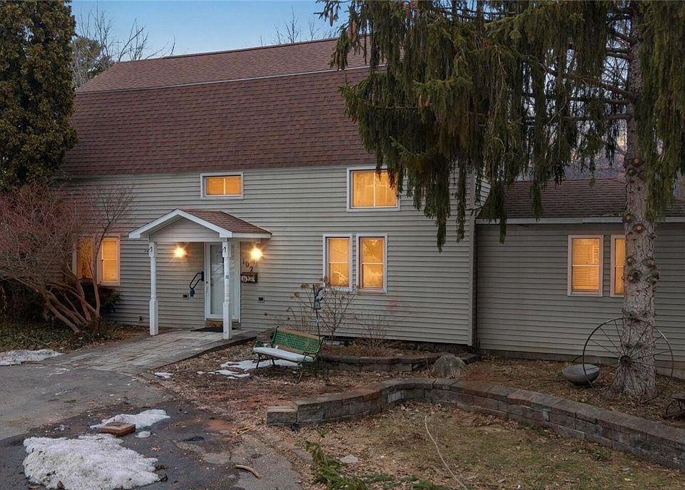 1st image of 102 Meyers Rd