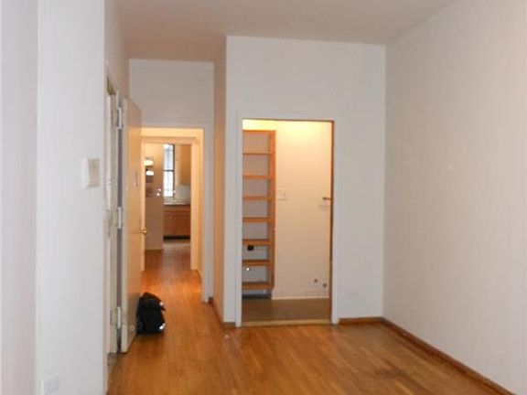 4th image of 517 E 5th St APT 110